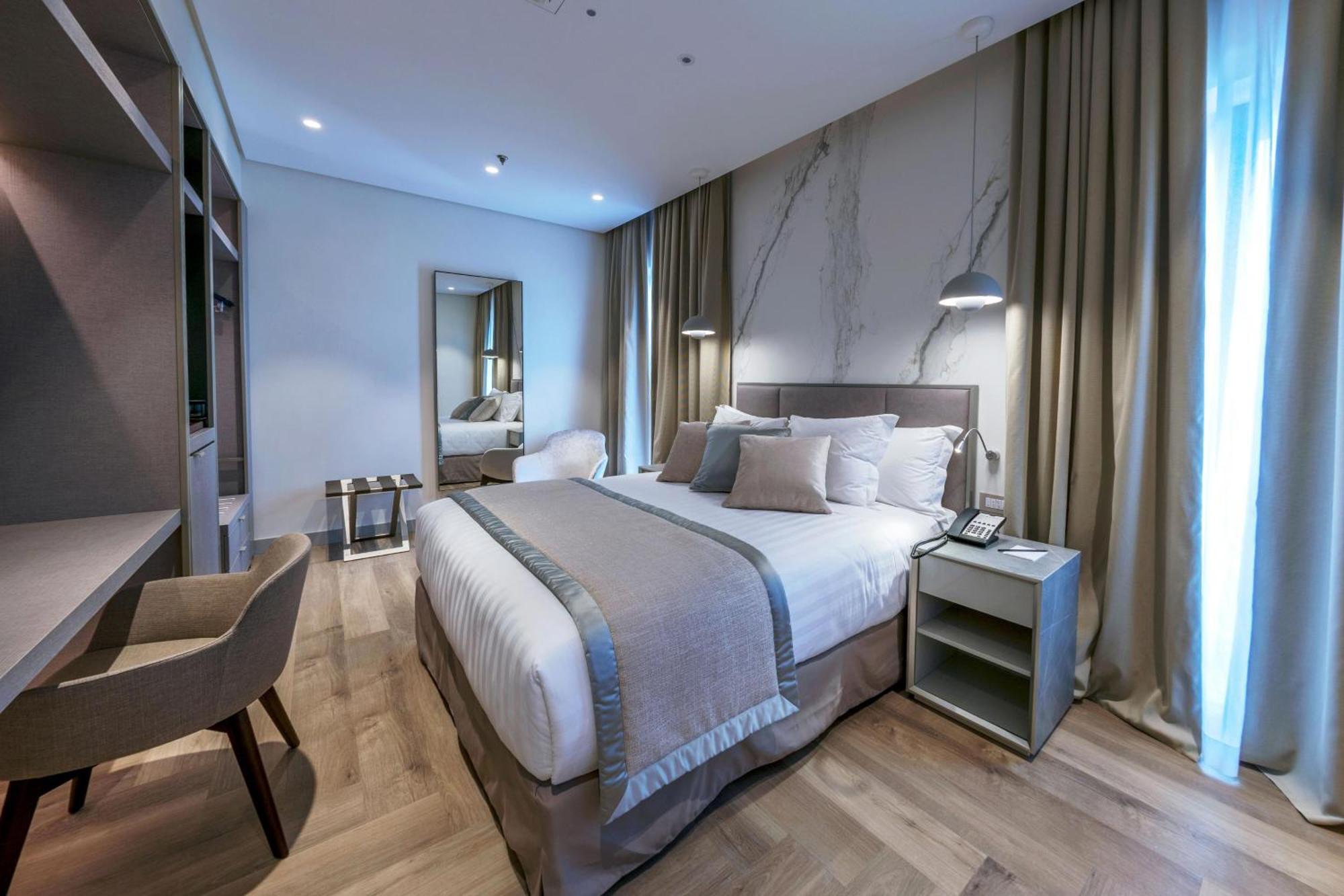 The Regency, Rome, A Tribute Portfolio Roma